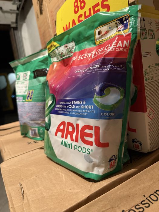 Ariel капсули 65 шт, 44 шт. 4в1