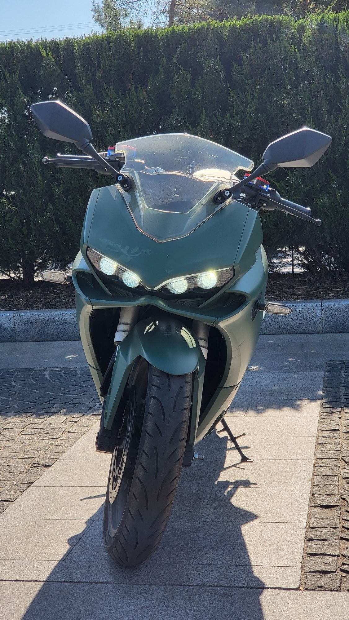 Продам электромотоцикл "Ducati Pinegale"