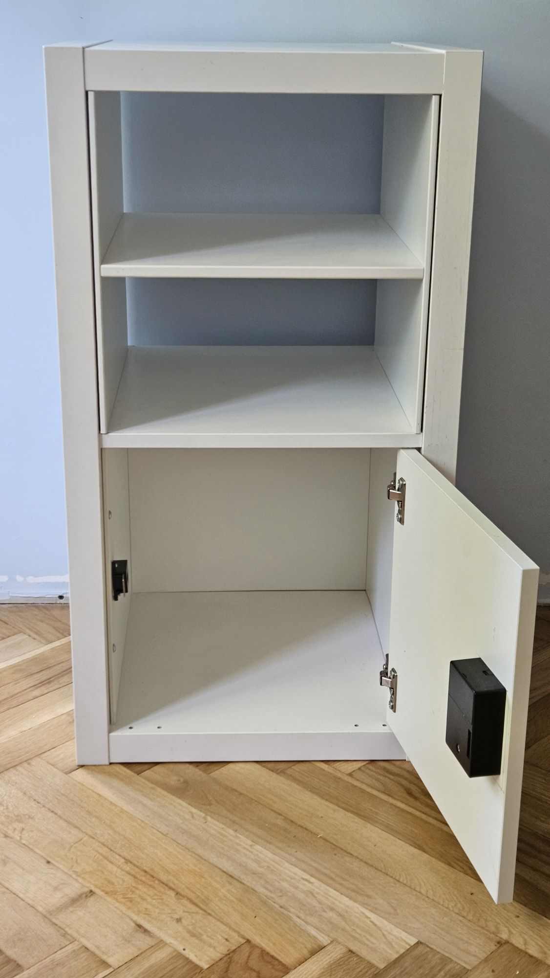 Okazja ! Regał biały kallax z wkładkami IKEA i