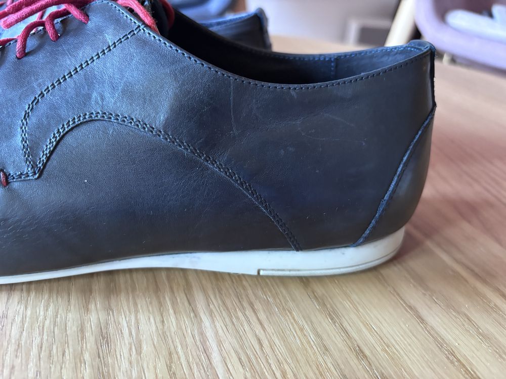Granatowe buty od Ryłko