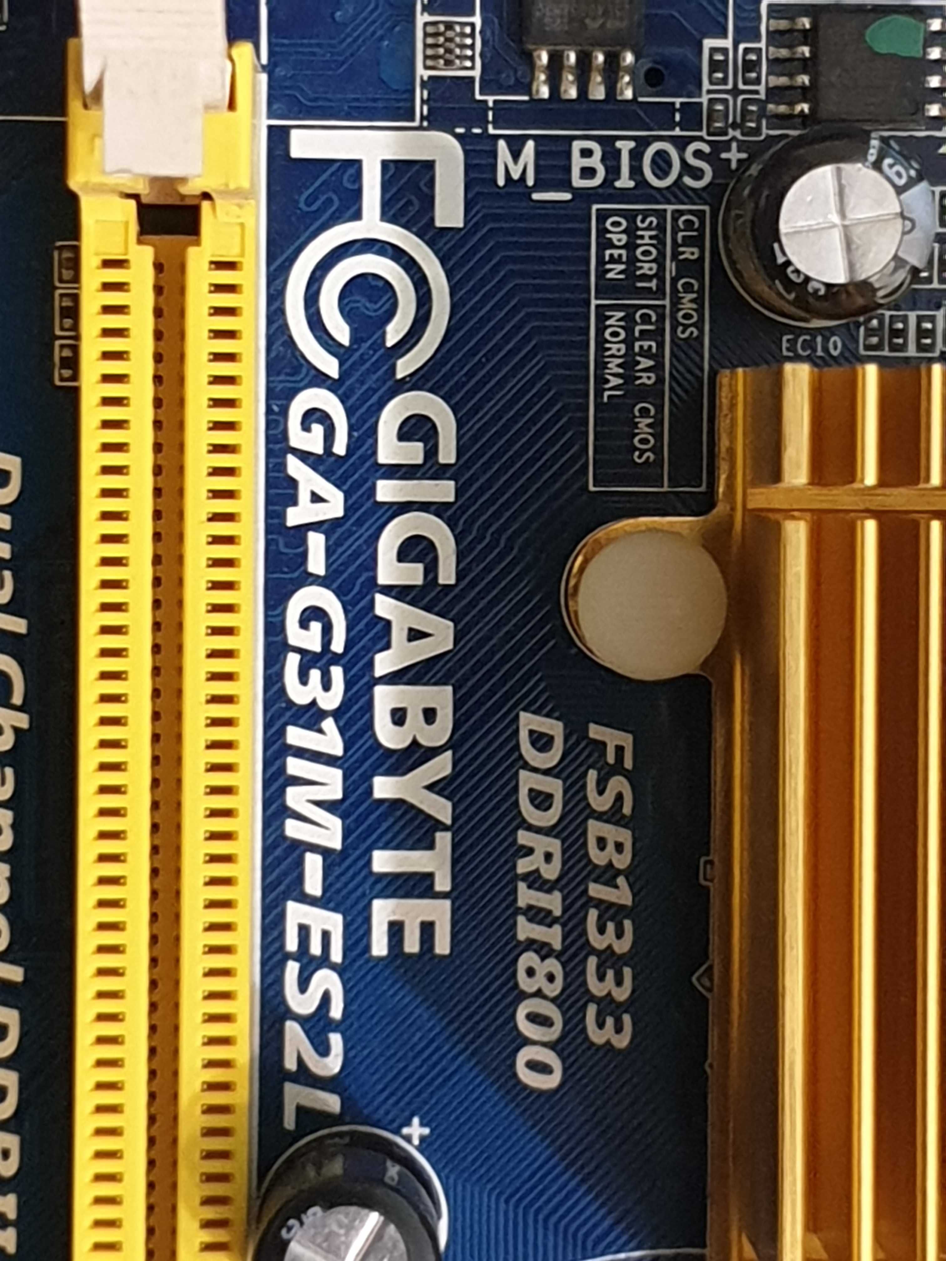 Płytę główną GIGABYTE GA-G31M-ES2L sprzedam