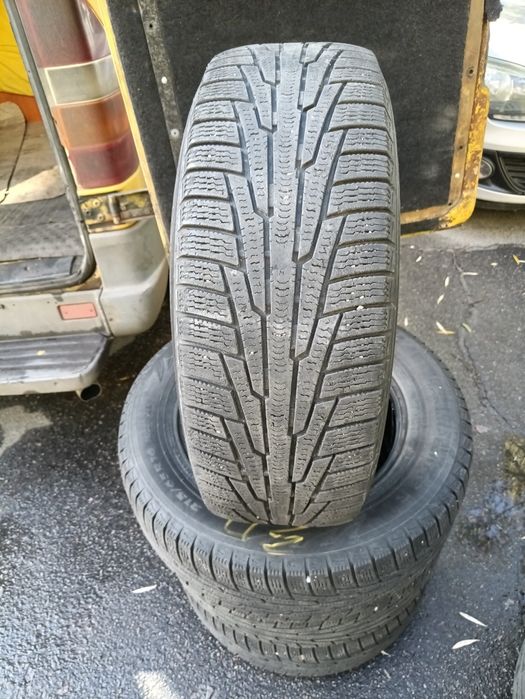 Резина зима, лето. r16 215*60