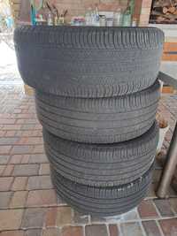 Комплект всесезонних шин Michelin 235/55R17