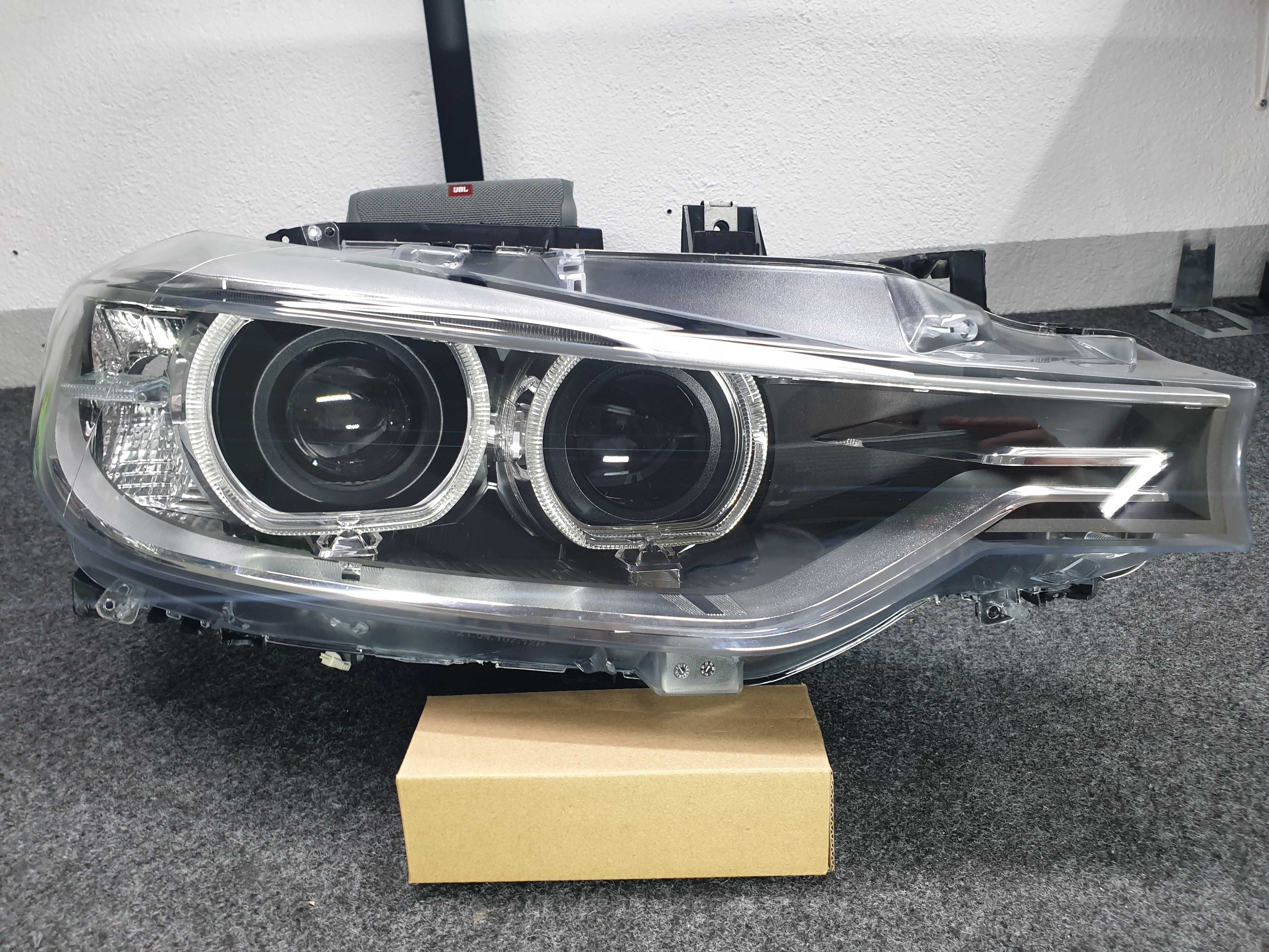 Farol Bmw 3 F30 pre LCI Xenon adaptivo lado direito e esquerdo