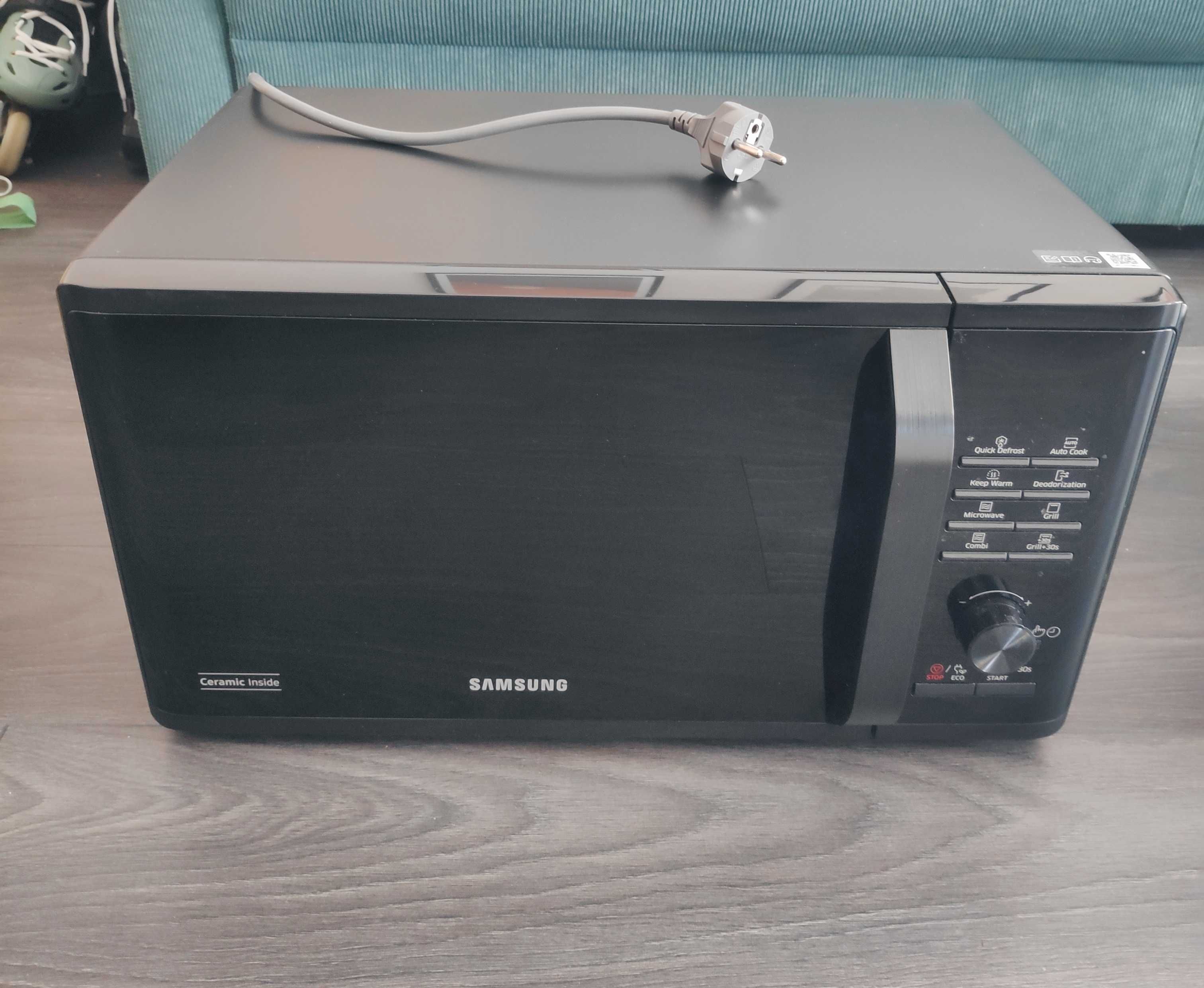 Kuchenka mikrofalowa 800W SAMSUNG z grillem