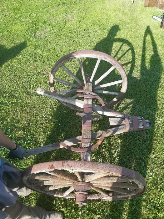 Stare drewniane koła