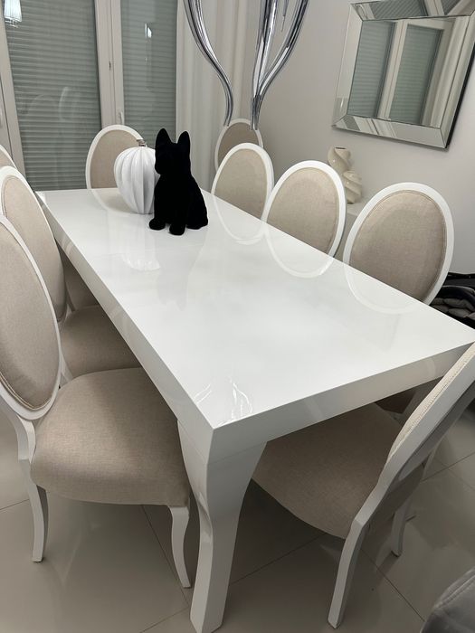 Stół z krzesłami!!