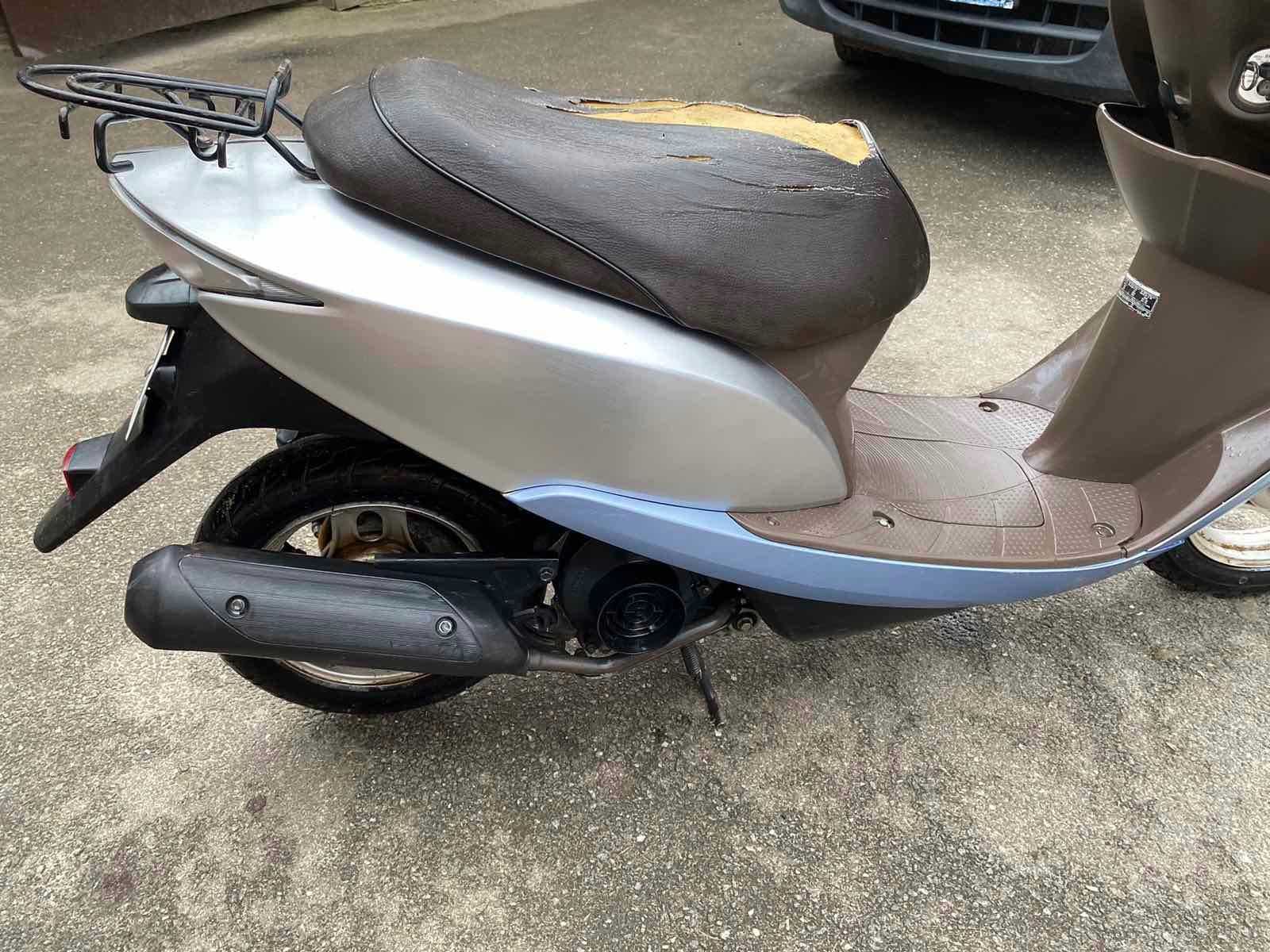 Продам скутер Honda dio af 62