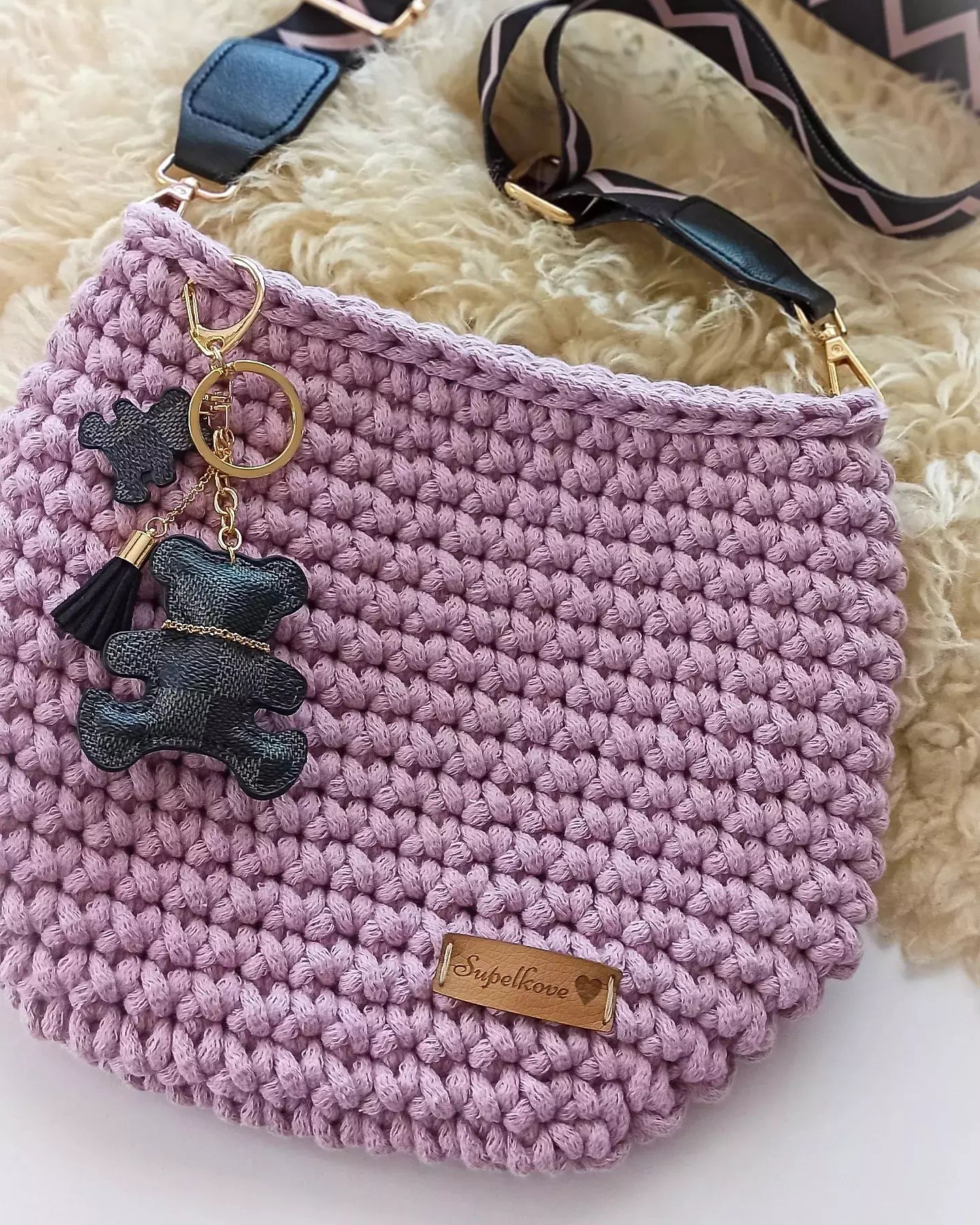 Torebka różowa pleciona na ramie szeroki pasek Handmade