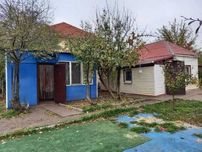 (3-50) В продаже славный дачный домик
