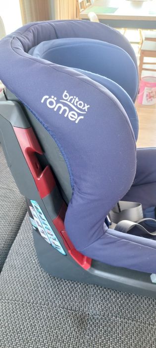 Fotelik samochodowy Britax Romer SafeFix Plus 9-18 kg