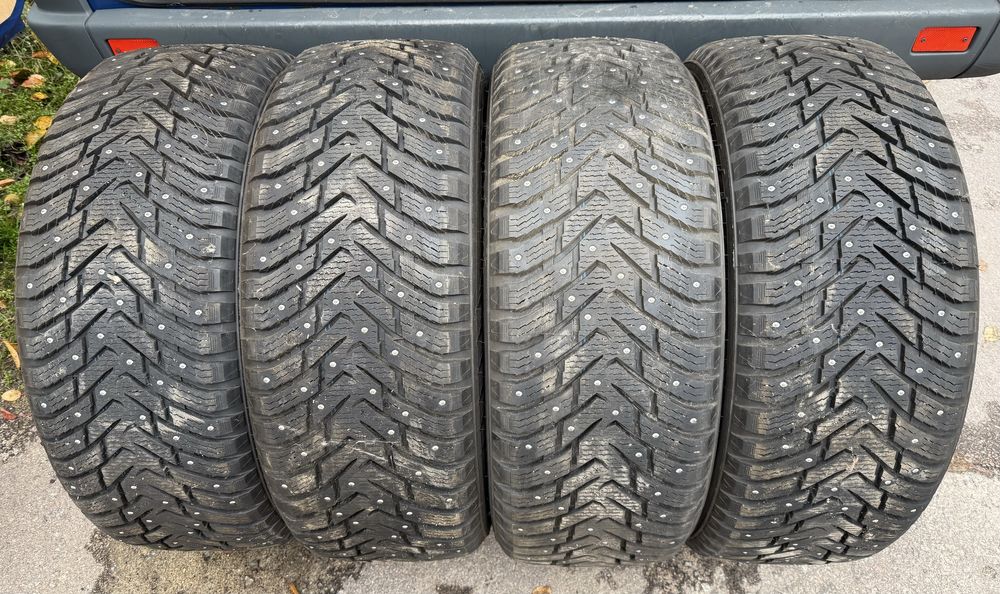 Nokia hakkapelita 8 suv 275/65R18