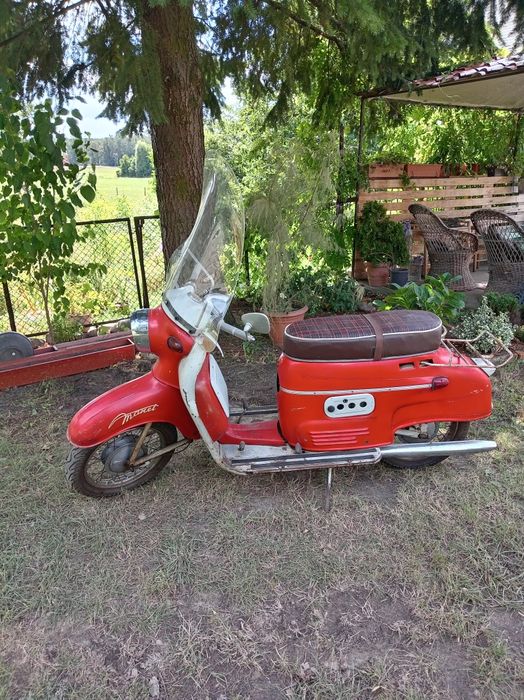 Manet 100 odpala