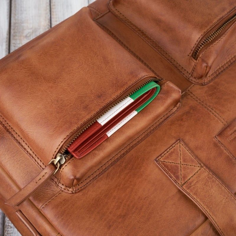 torba na laptopa skórzana z uchwytem na walizkę paolo peruzzi av-01-cg