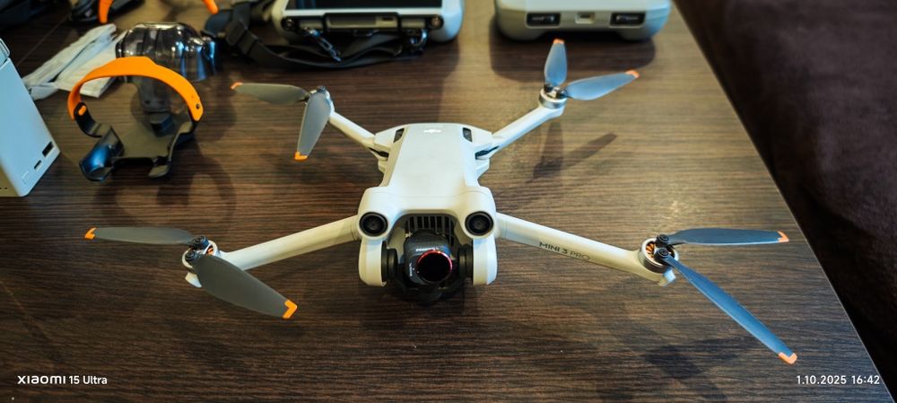 Dron DJI Mini 3 pro z akcesoriami BDB stan