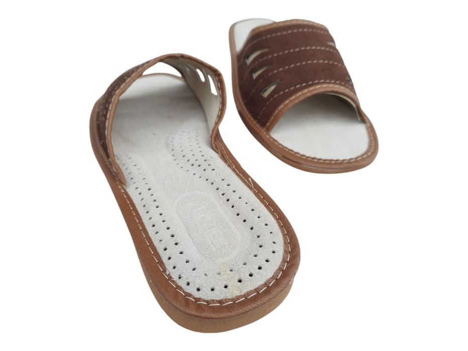 Kapcie męskie skóra naturalna brązowe odkryte palce otwarte