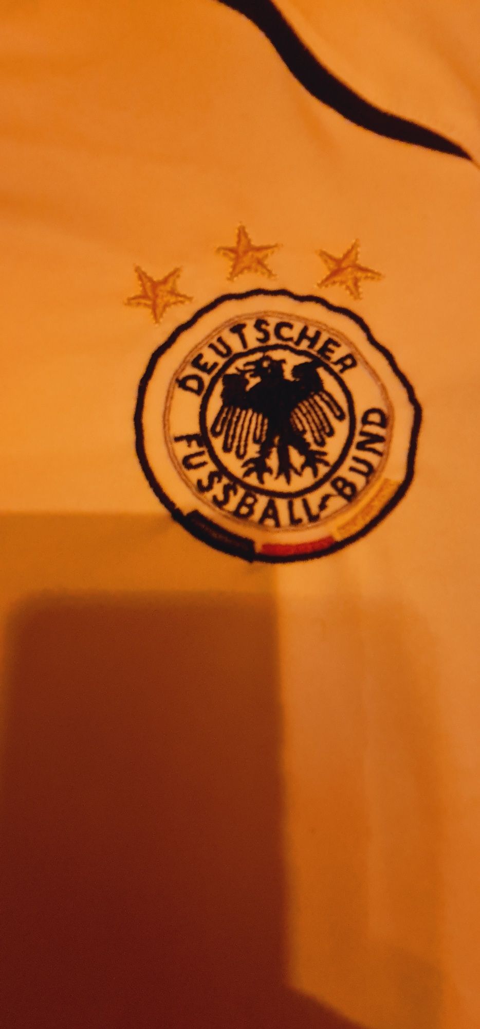 Koszulka piłkarska reprezentacji Niemiec marki Adidas.