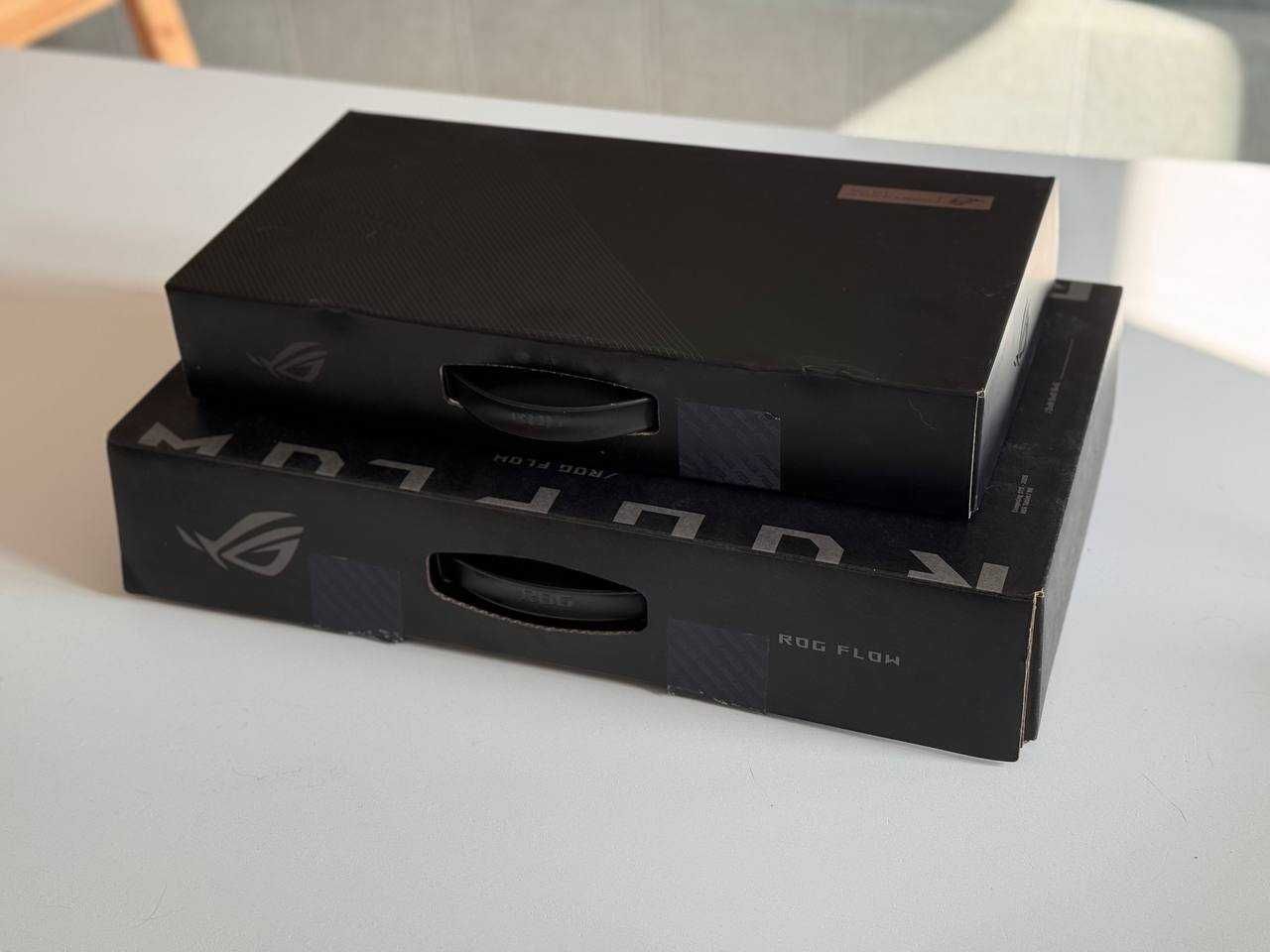 Asus ROG Flow X13 (RTX 4050) + XG Mobile Dock (RTX 4090)