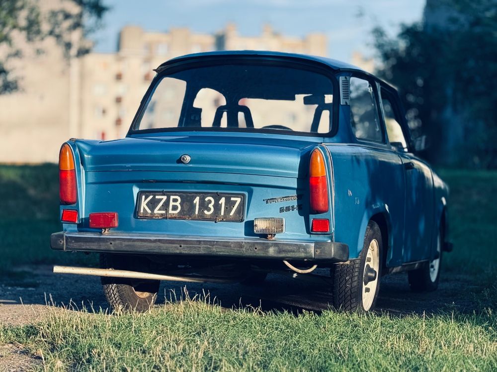 Trabant 601s + części (buda, mechanika, elektryka)