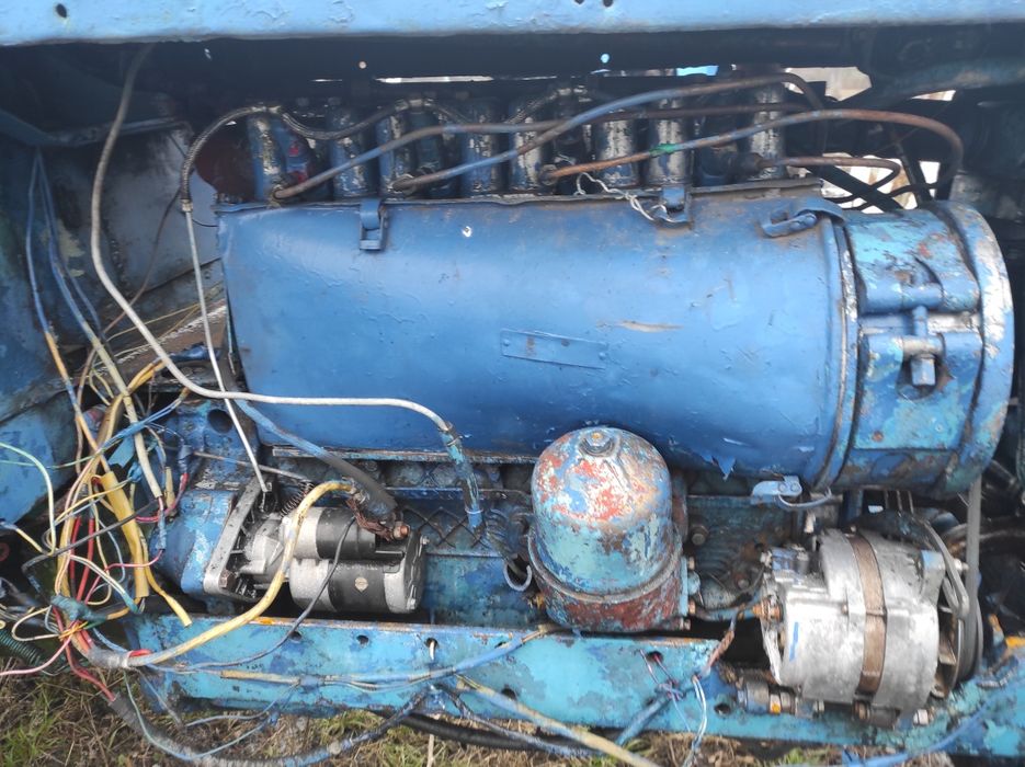 Двигун т-40 запчастини