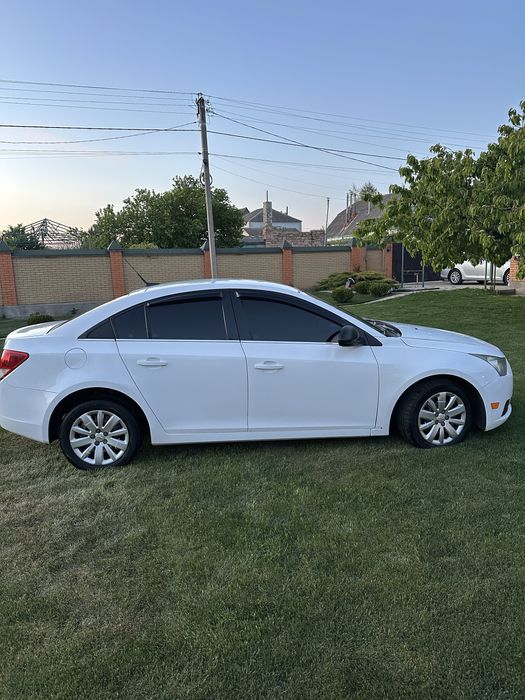 Продам Шевроле Круз