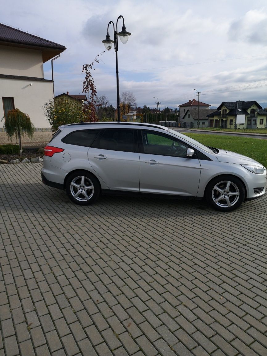 Ford Focus mk3 polift