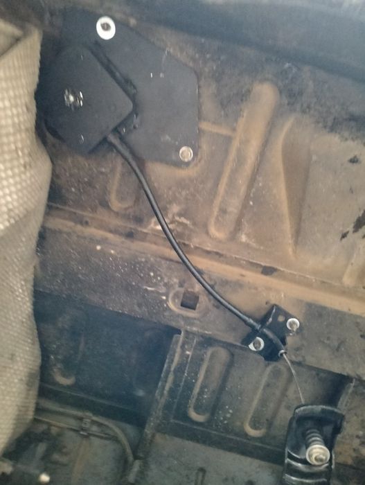 Підйомник (кріплення-лебідка) запаски Пежо 307/308