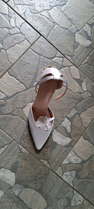 Piękne buty rozmiar 37