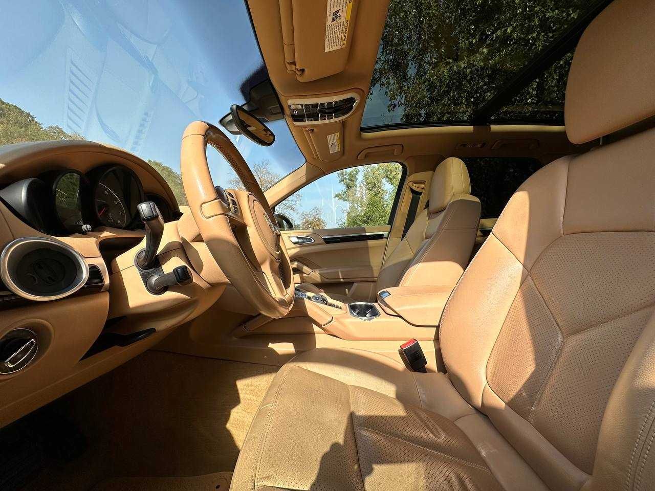 Продаю свій Porsche Cayenne 2014, бензин, об'єм двигуна 3.6 пробіг 146