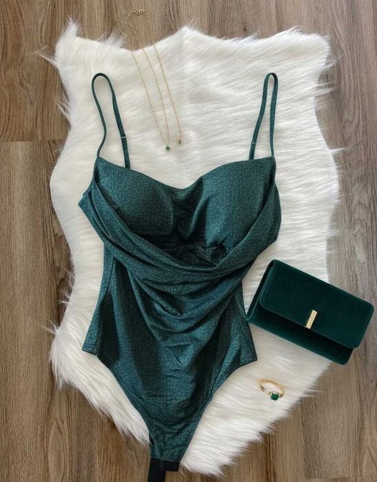 Body verde esmeralda