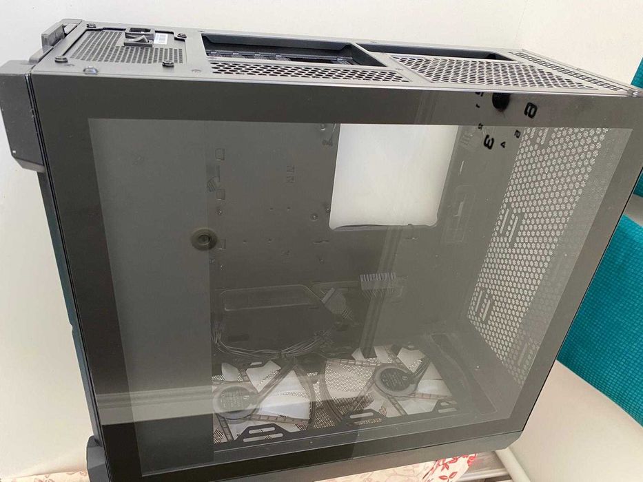 Caixa PC / Gabinete ATX Lian Li Lancool 215