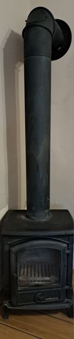 Sprzedam kominek żeliwny