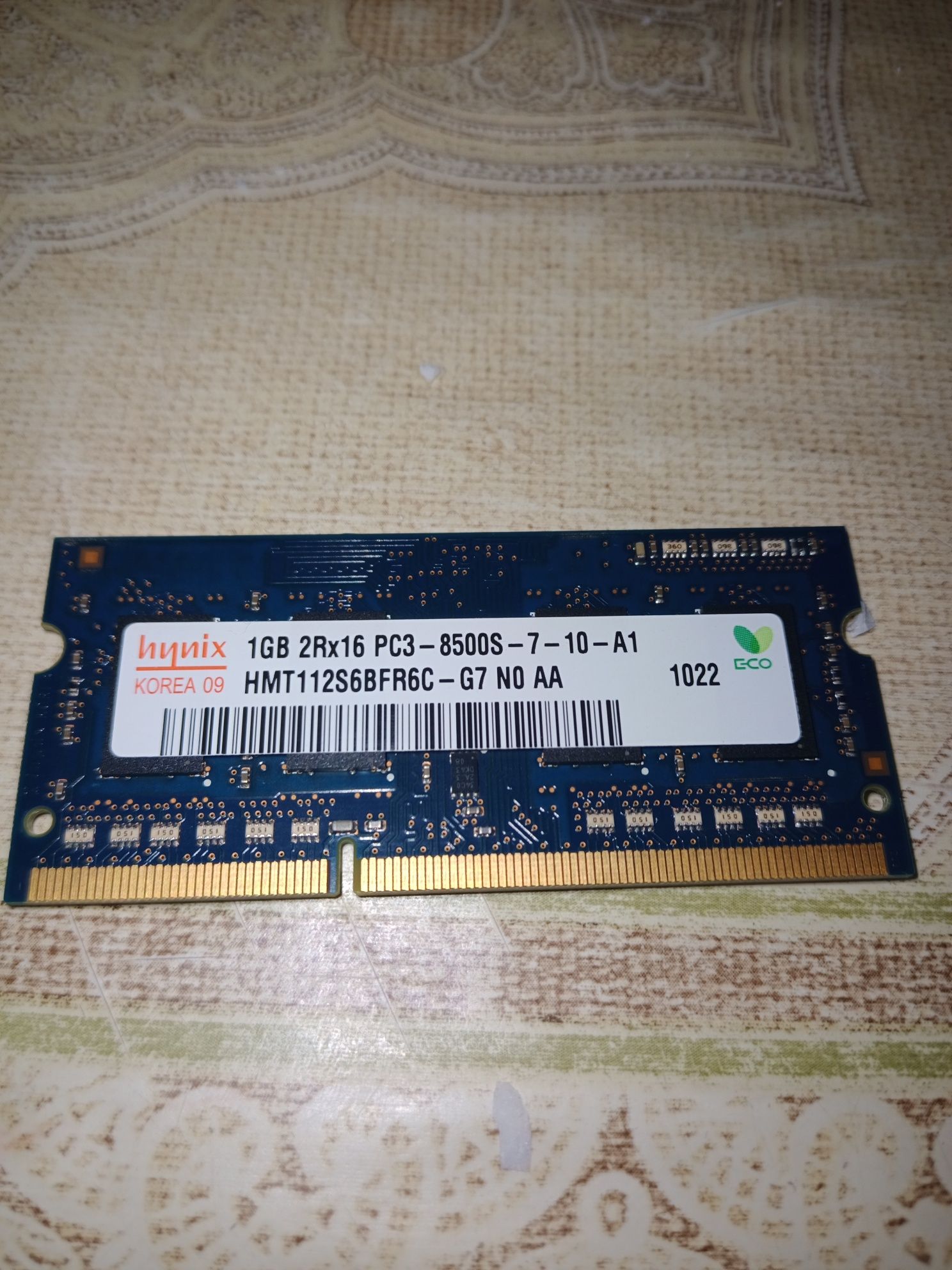 Hynixs SODIMM 1 GB 2Rx16 PC3-8500s