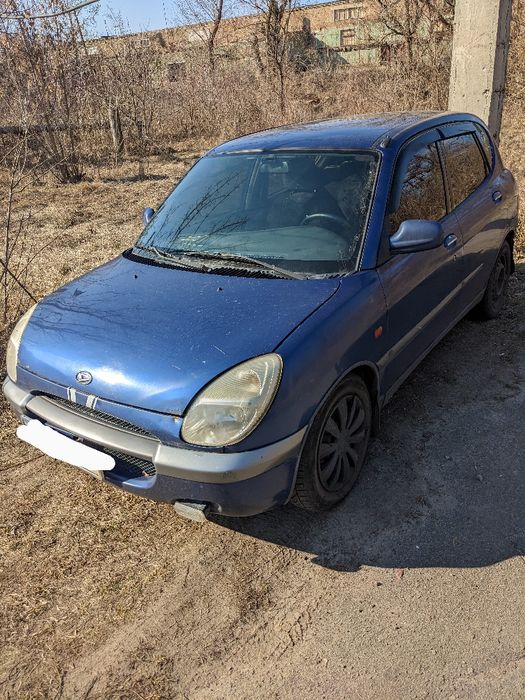 Daihatsu Sirion 1.0 m100