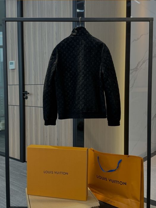 Louis Vuitton - kurtka Monogram z owczej skóry 2025