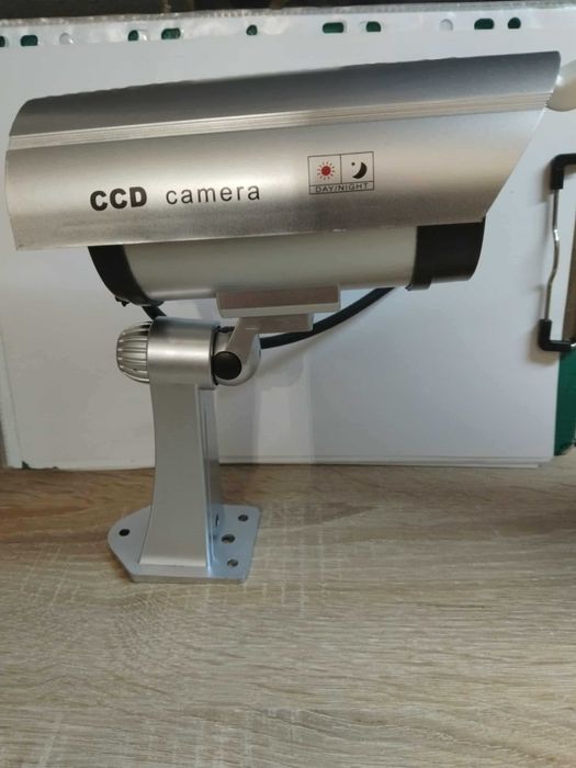 Kamera Zewnetrzna ATRAPA Led Monitoring Ścienna z Diodą Migająca