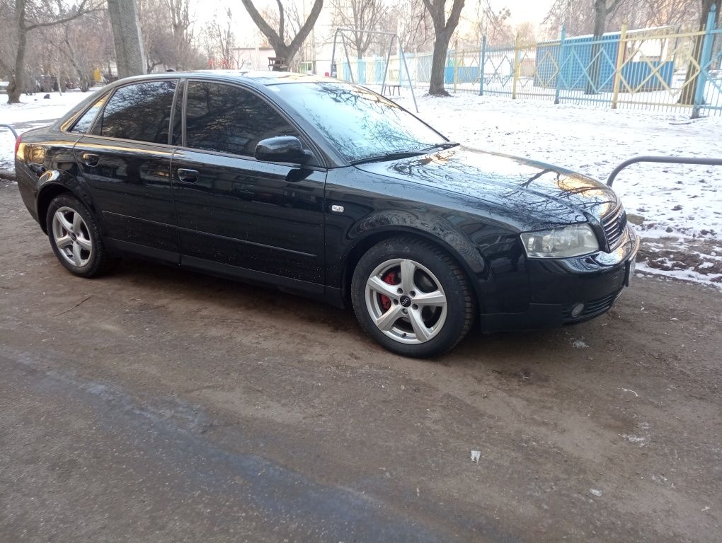 Продається ауді а 4 б 6