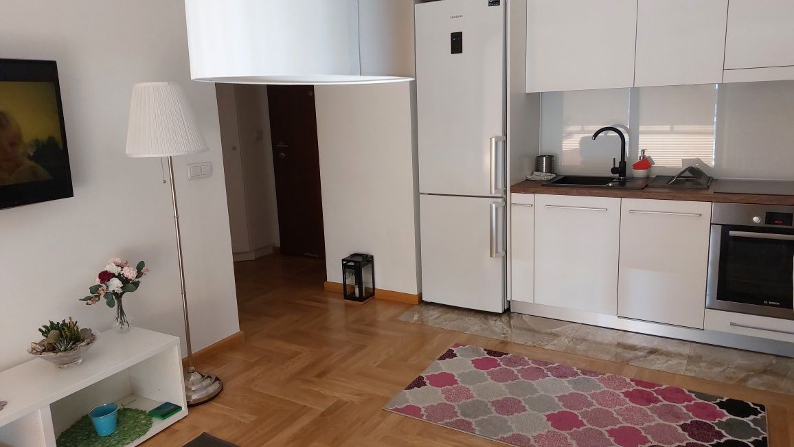 Apartament SUZANNA przy Arkadii godz/noce/doby parking ul. Kłopot2