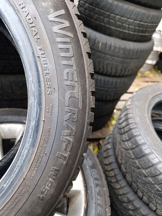 Шина одна одиничка запаска 205 55 16 Kumho winter craft WP 51