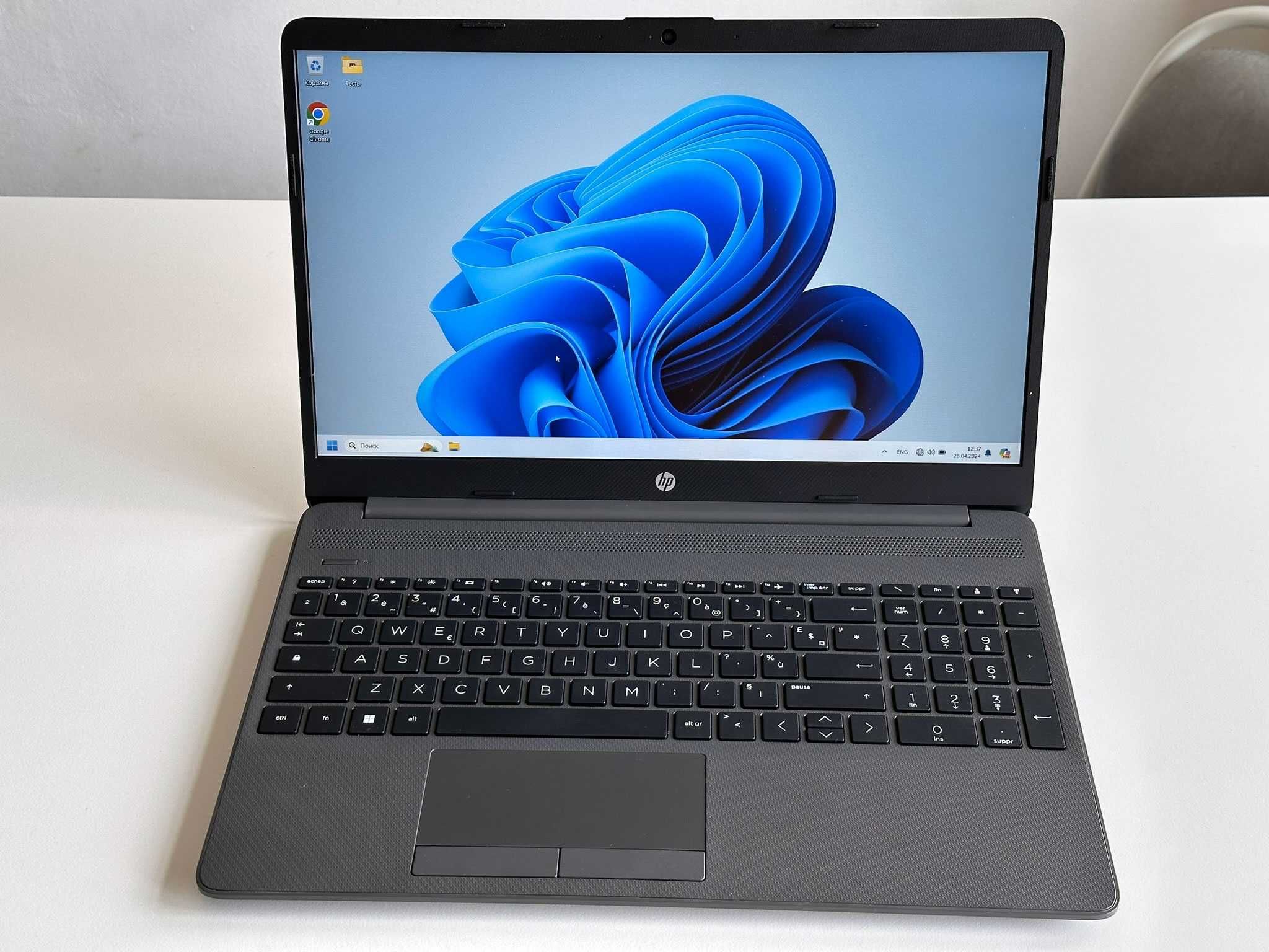 Ноутбук HP 250 G9 15.6" FHD IPS Core i7-1255U 16Gb 512Gb Iris Xe