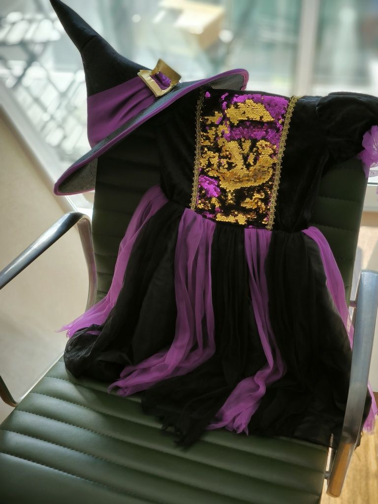 Vestido de bruxinha e chapéu Halloween