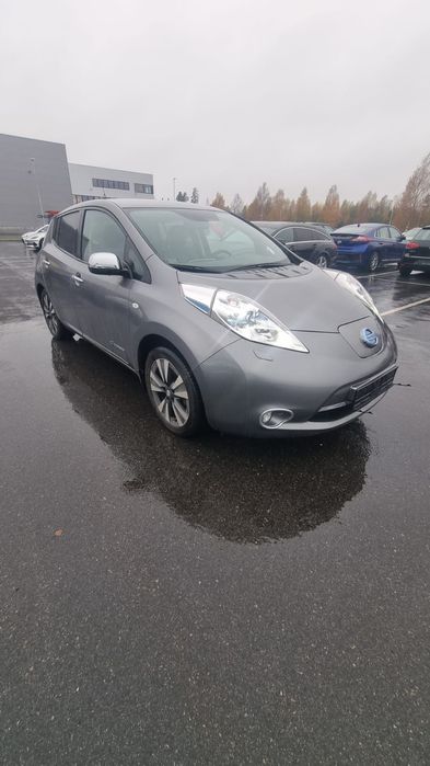 Продам Ніссан ліф