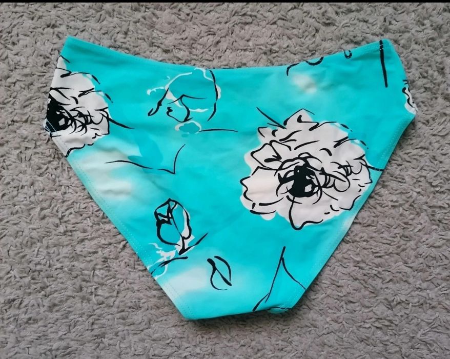 Majtki kąpielowe roz 42