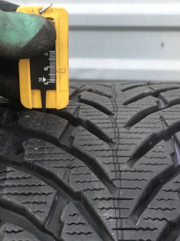 Nokian  315/30r20 пара  різноширокі зима резина шири