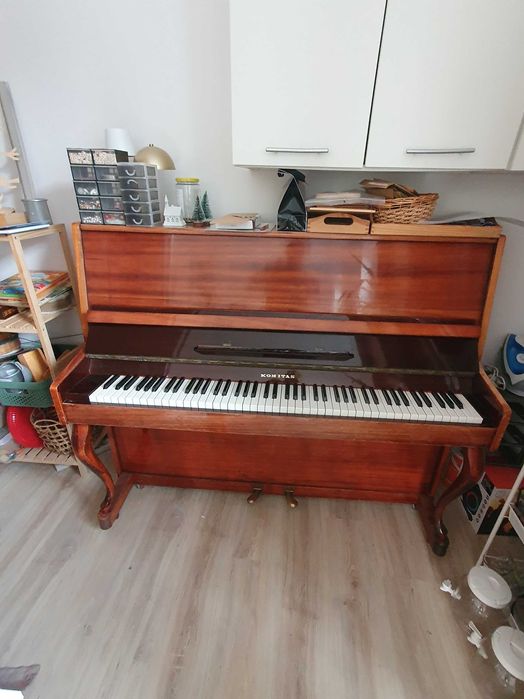 Pianino analog Komitas plus sidzisko