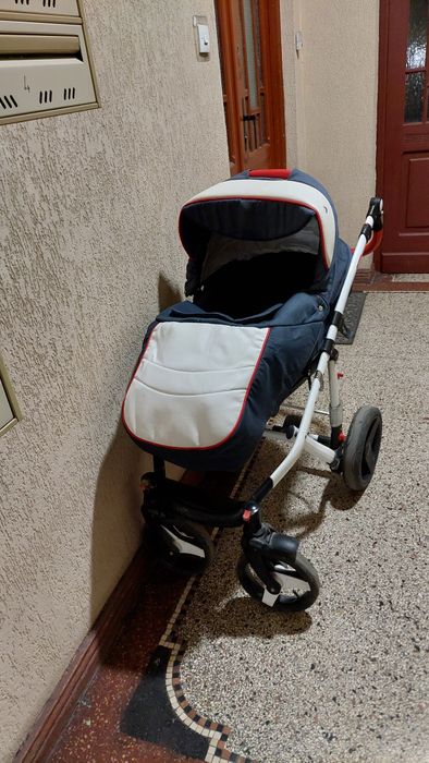 Wózek dwa w jednym z gondolą