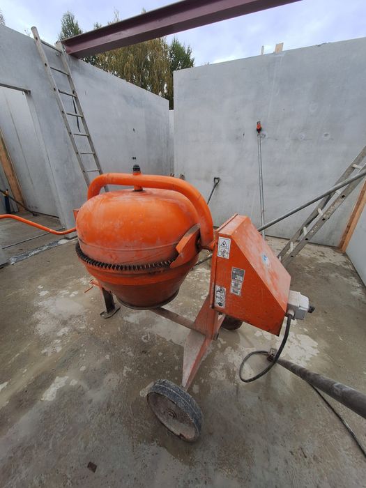 Betoniarka Belle MU44