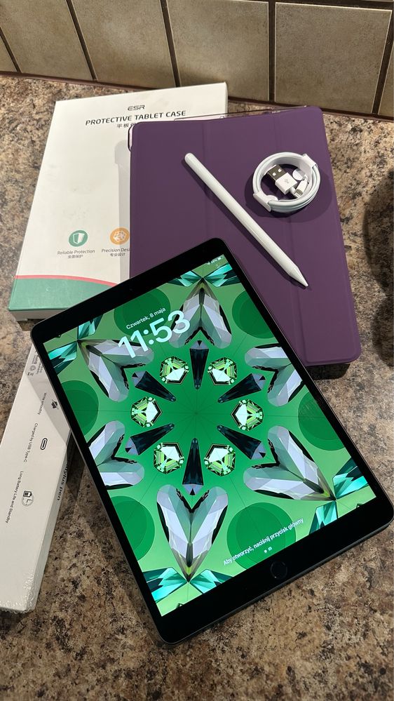 Tablet iPad Apple Retina 10.5” iOS 18.4 - Touch ID - PROCREATE