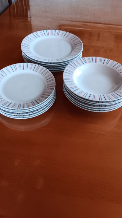 Продам тарілки..