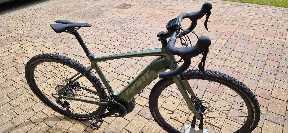 Rower Elektryczny Giant REVOLT E+ PRO Rozmiar M